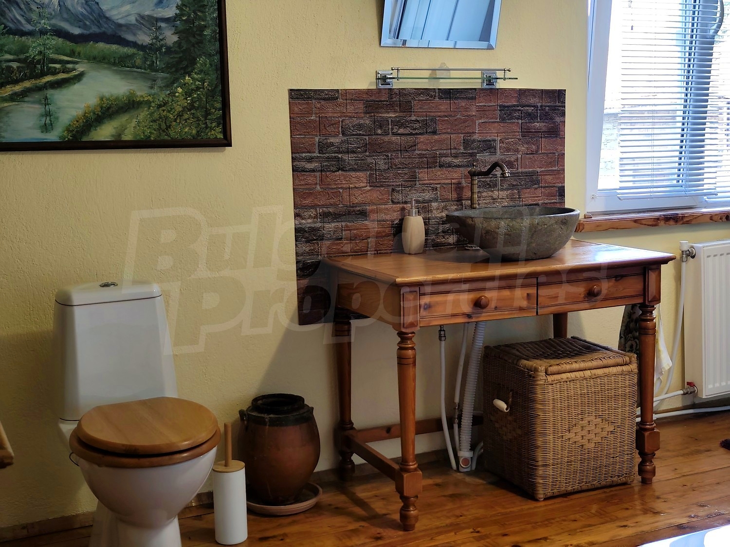 Gallery Picture 3