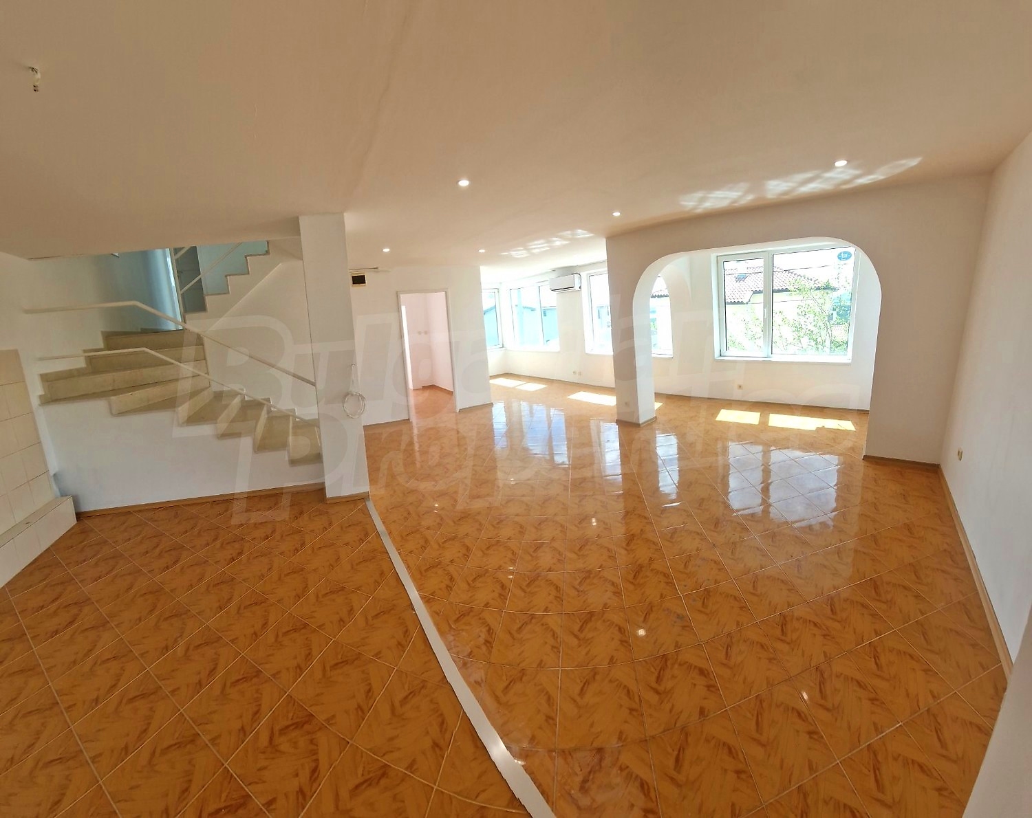 Gallery Picture 17