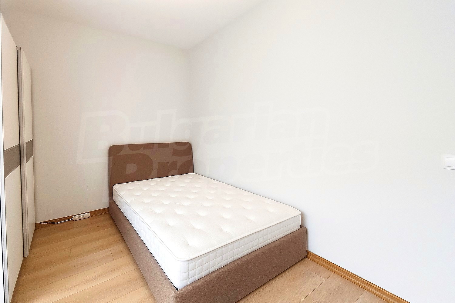 Gallery Picture 15