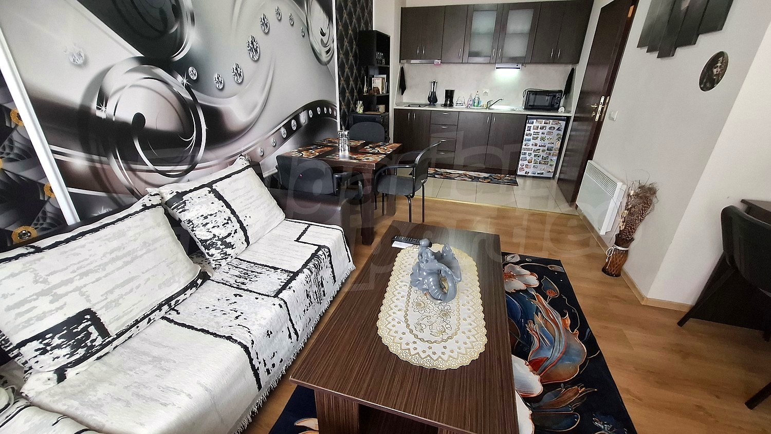 Gallery Picture 2