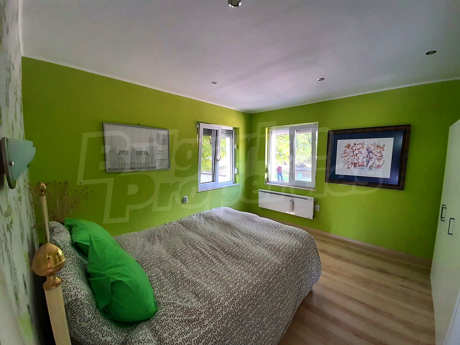 Gallery Picture 119