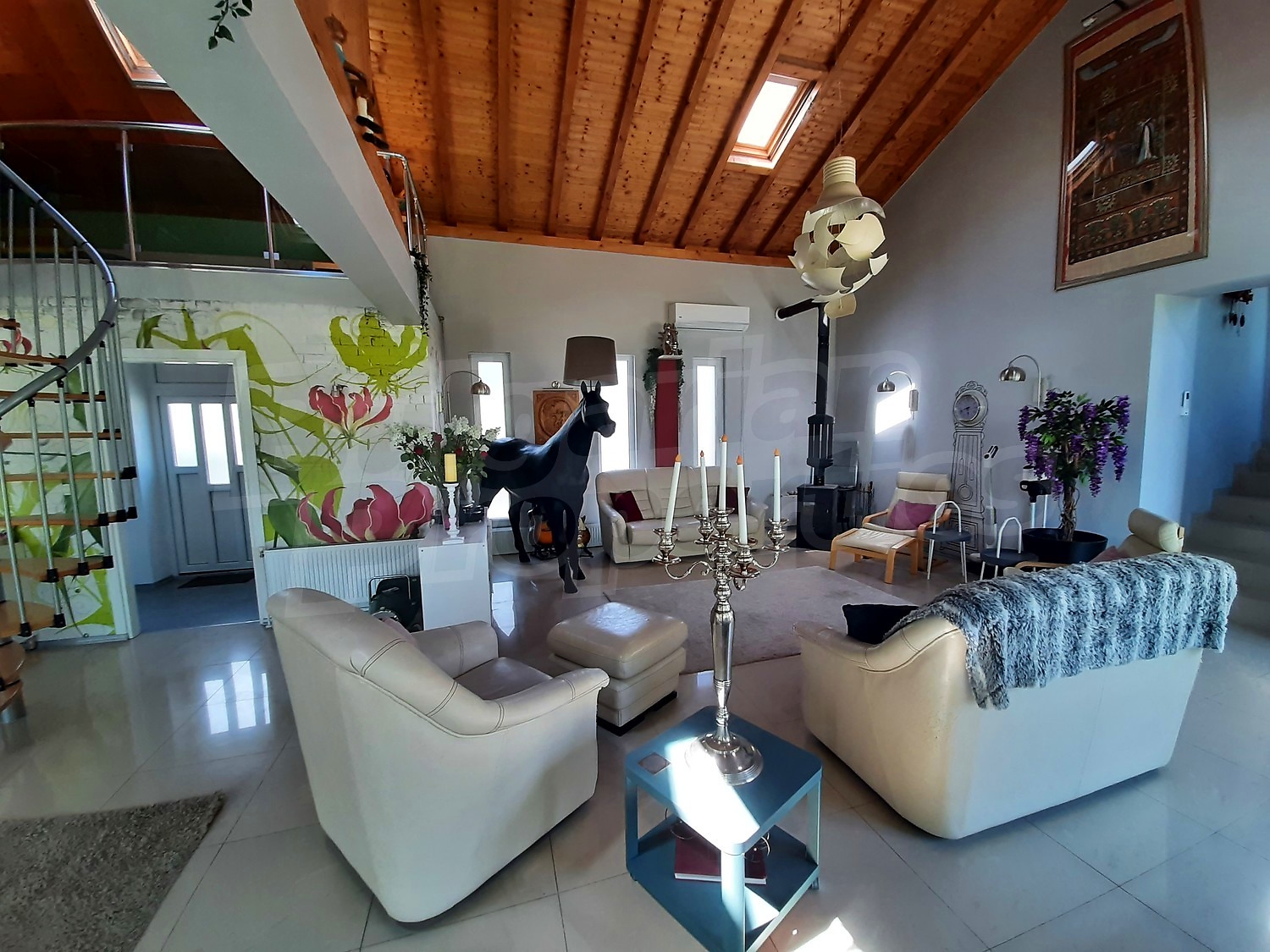 Gallery Picture 3