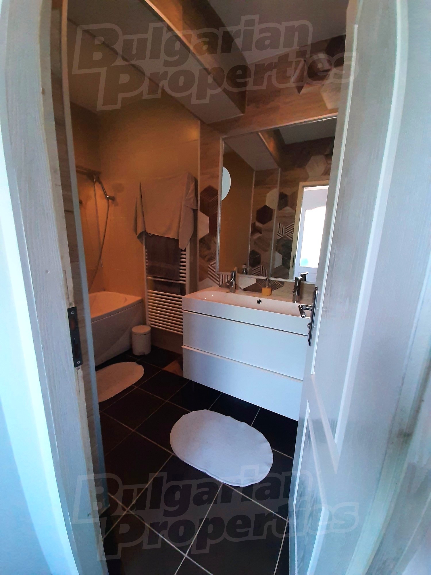 Gallery Picture 52