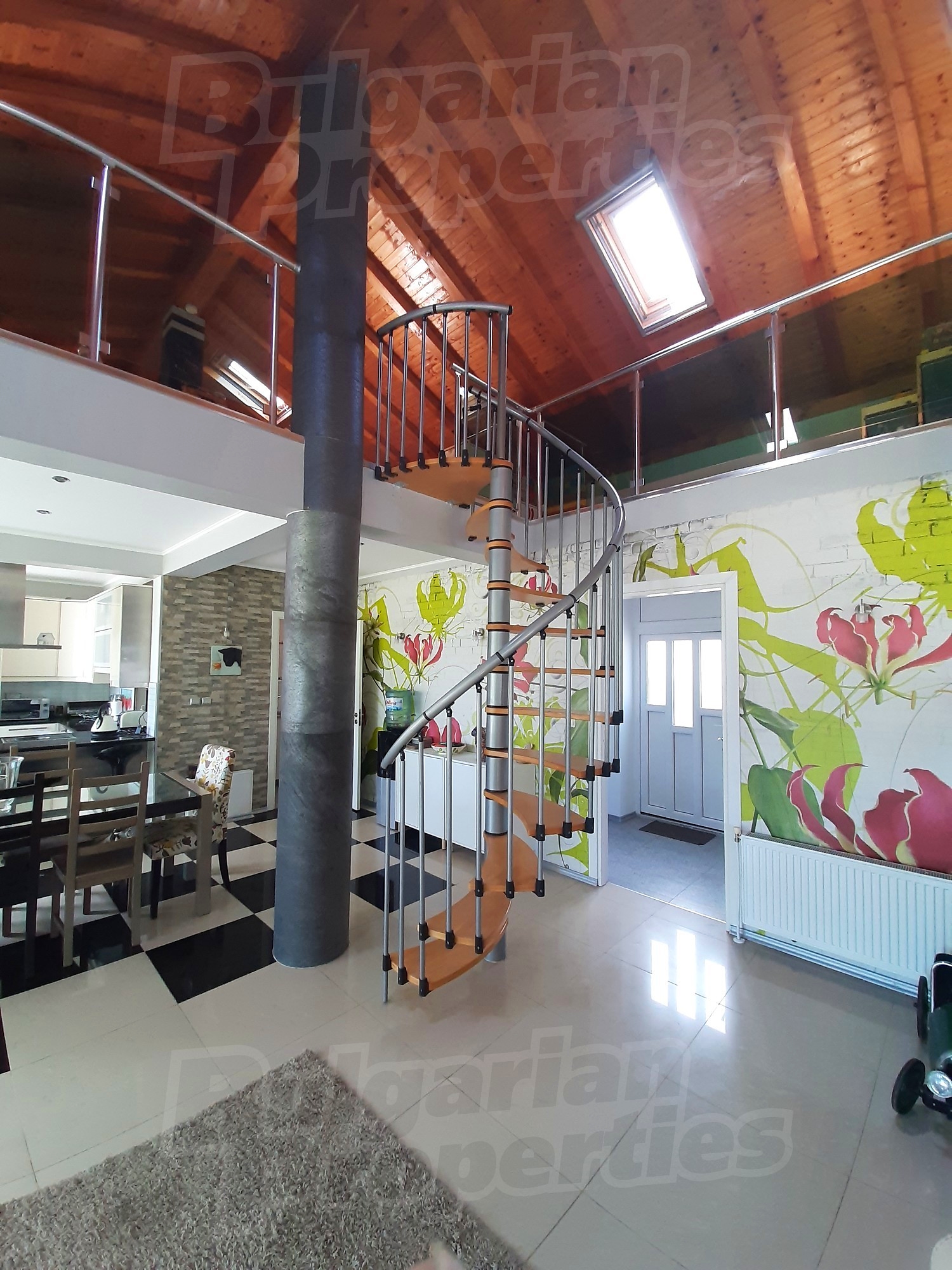 Gallery Picture 9