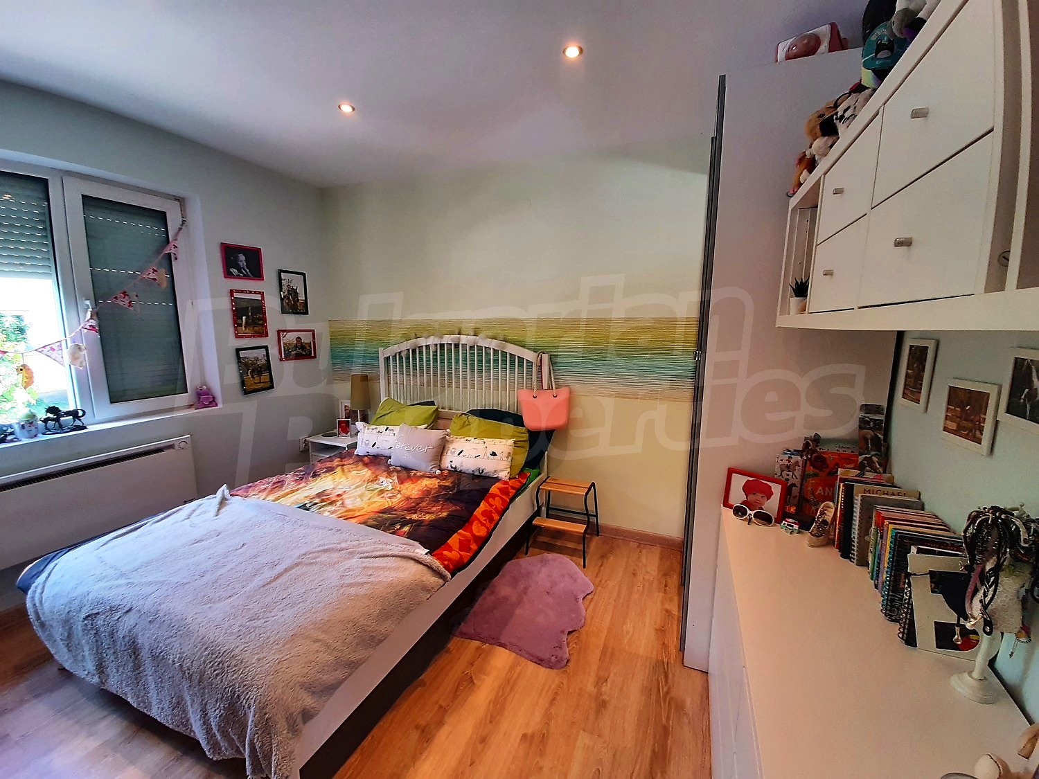 Gallery Picture 15