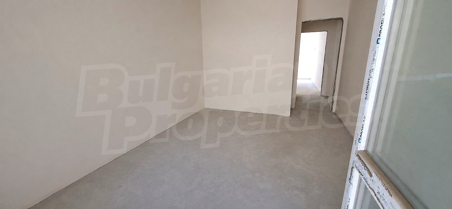 Gallery Picture 12