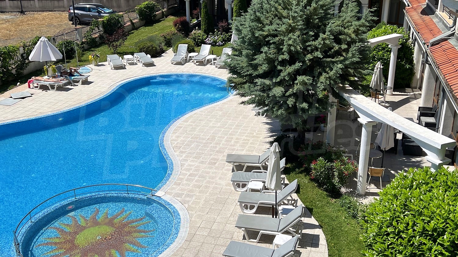 Gallery Picture 28