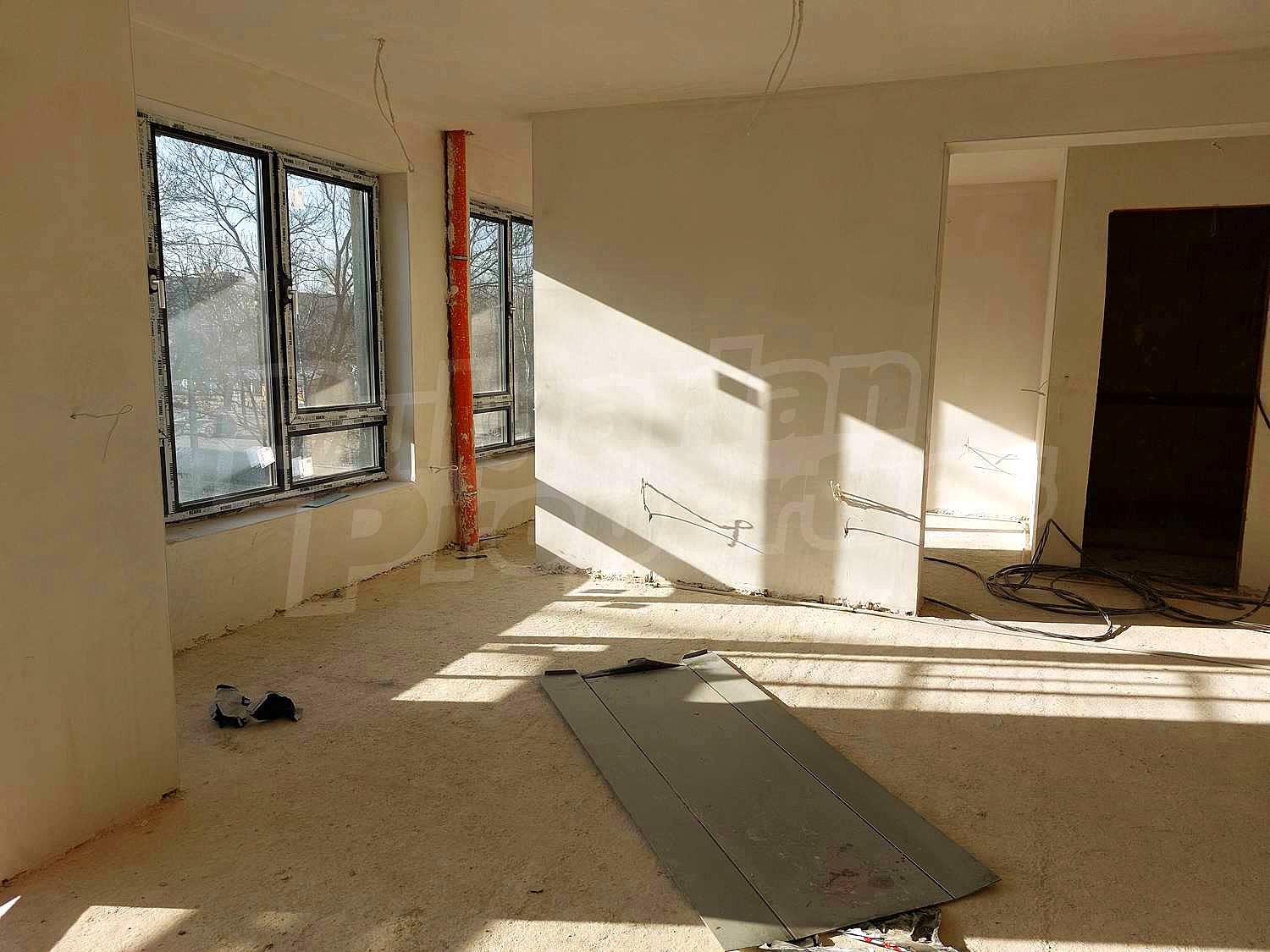 Gallery Picture 13
