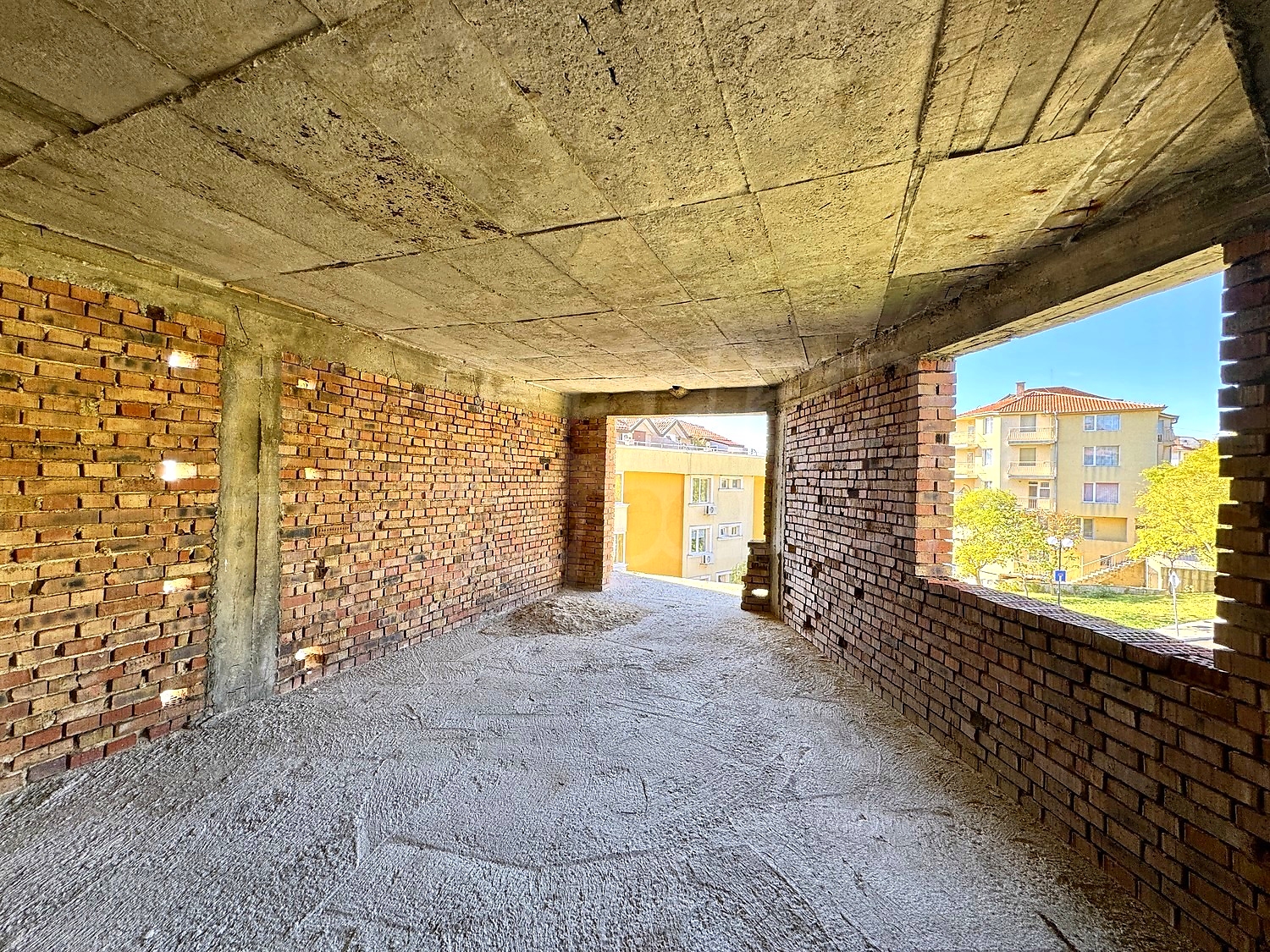 Gallery Picture 6