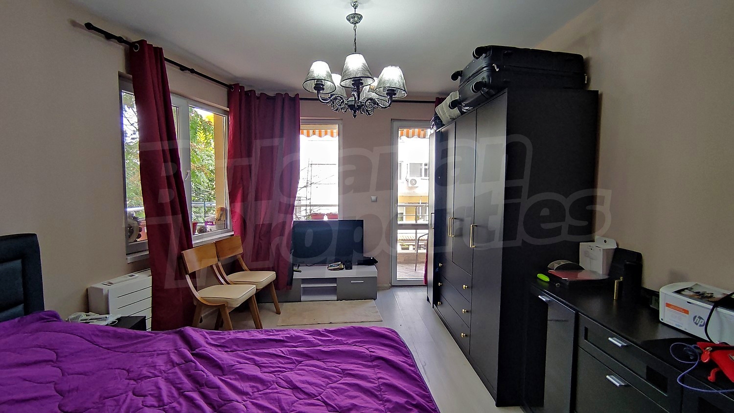 Gallery Picture 10
