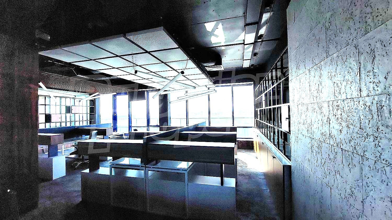 Gallery Picture 3