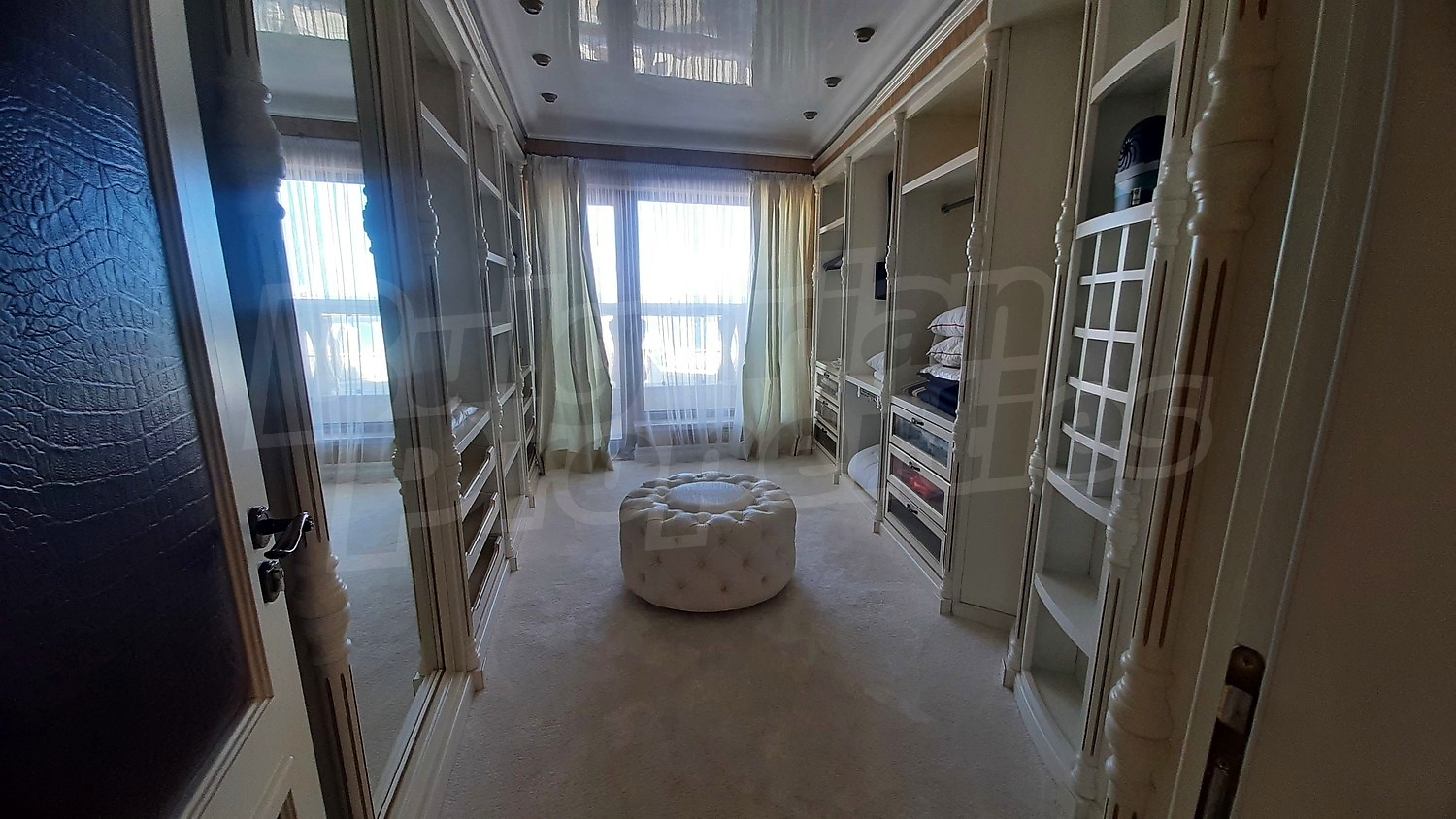 Gallery Picture 46