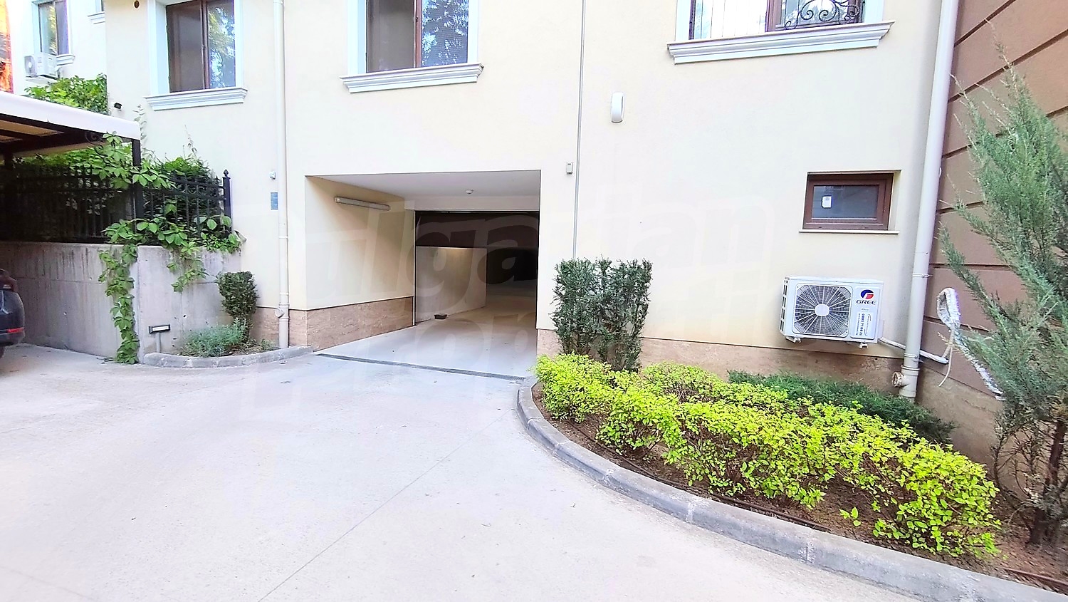 Gallery Picture 5