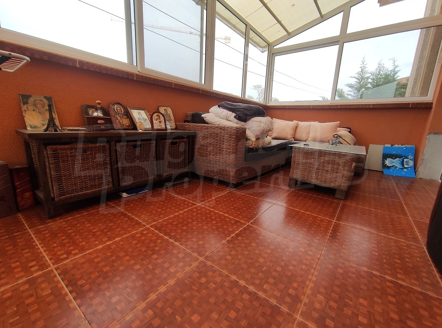 Gallery Picture 19
