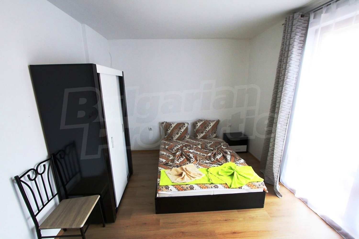 Gallery Picture 9