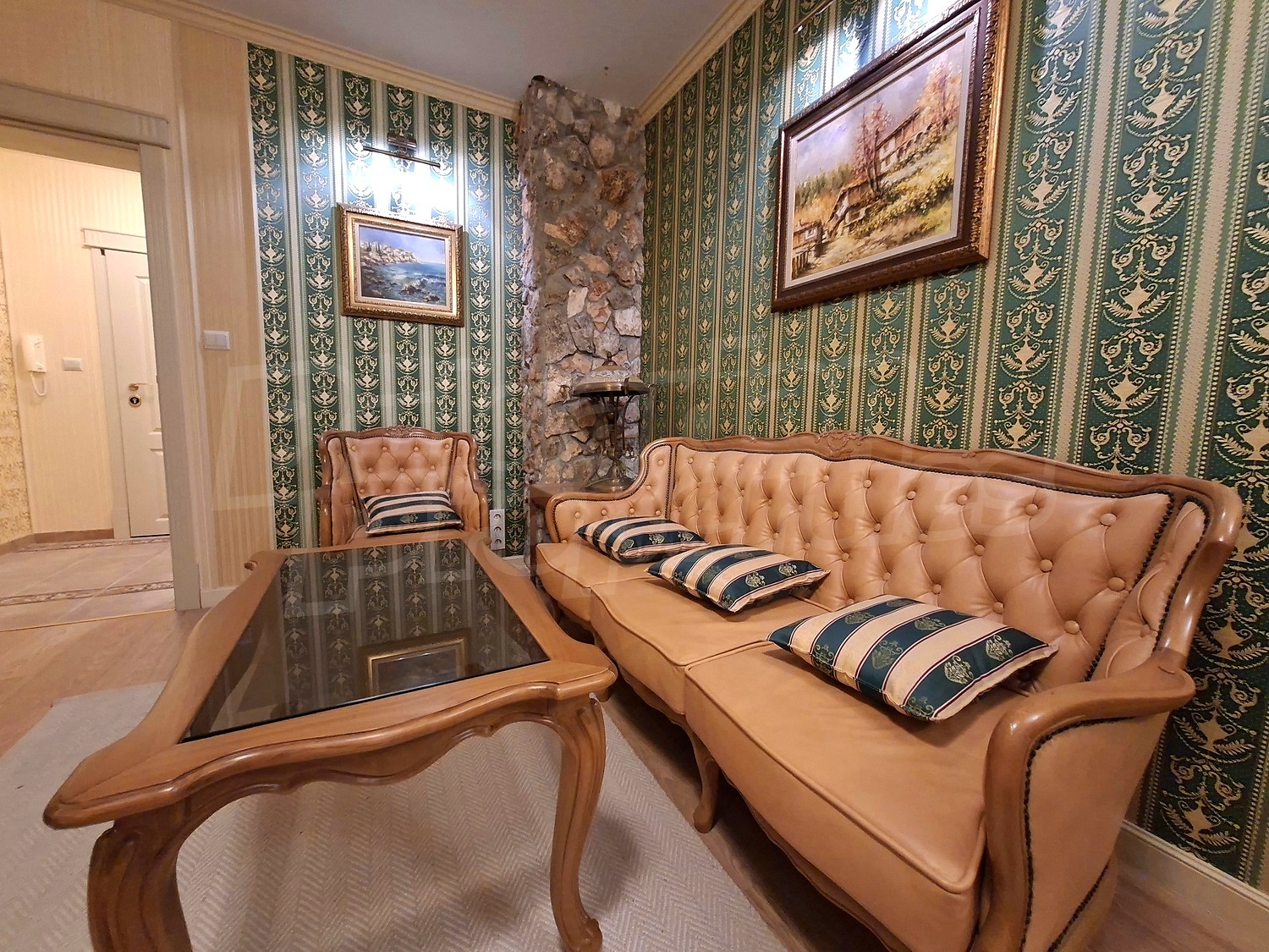 Gallery Picture 2