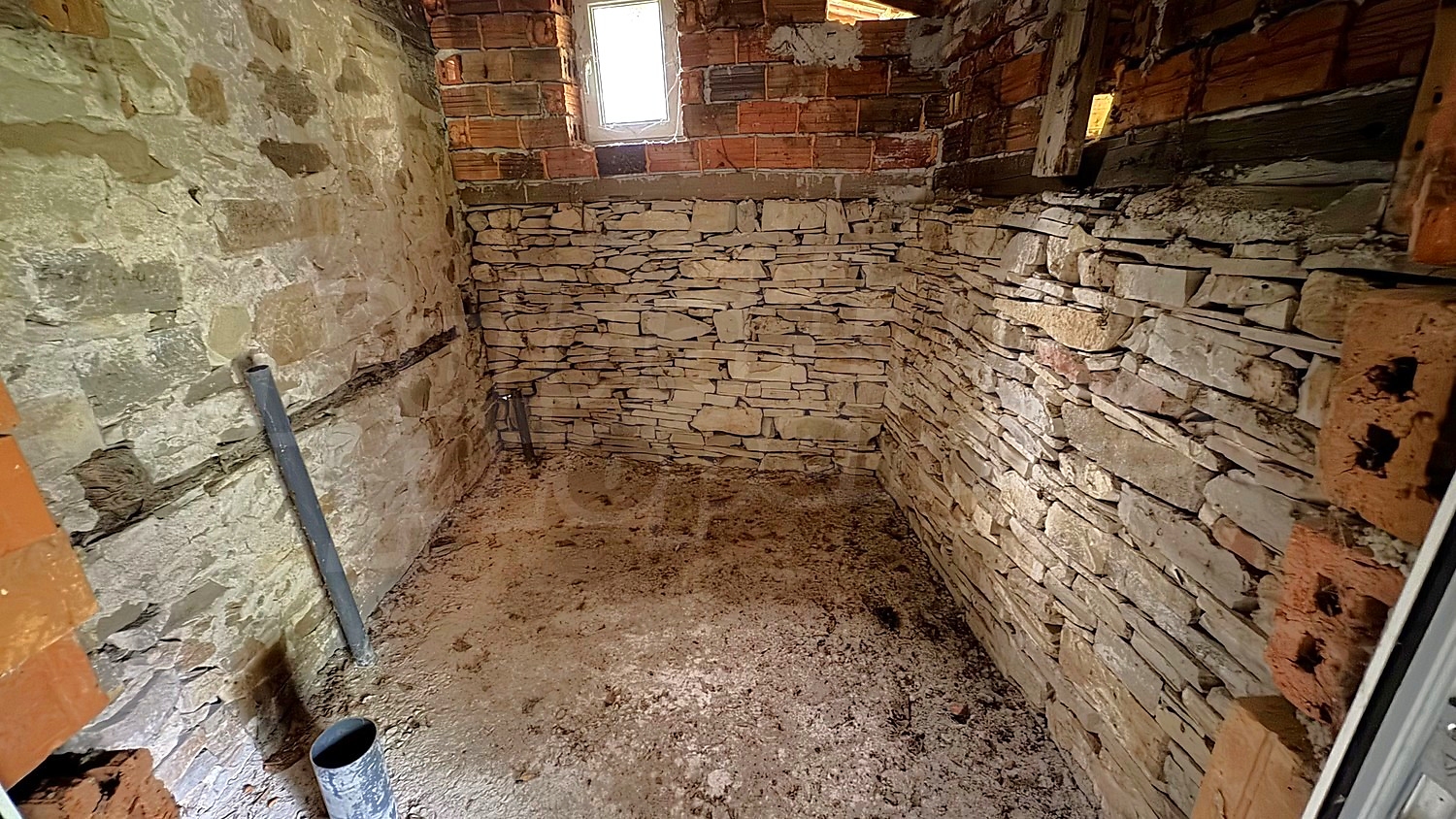 Gallery Picture 32