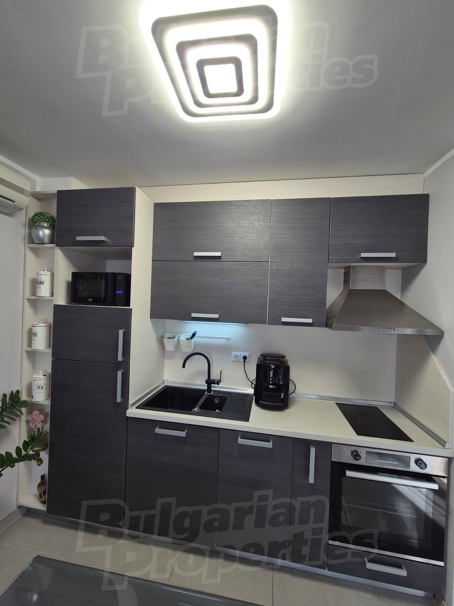Gallery Picture 9