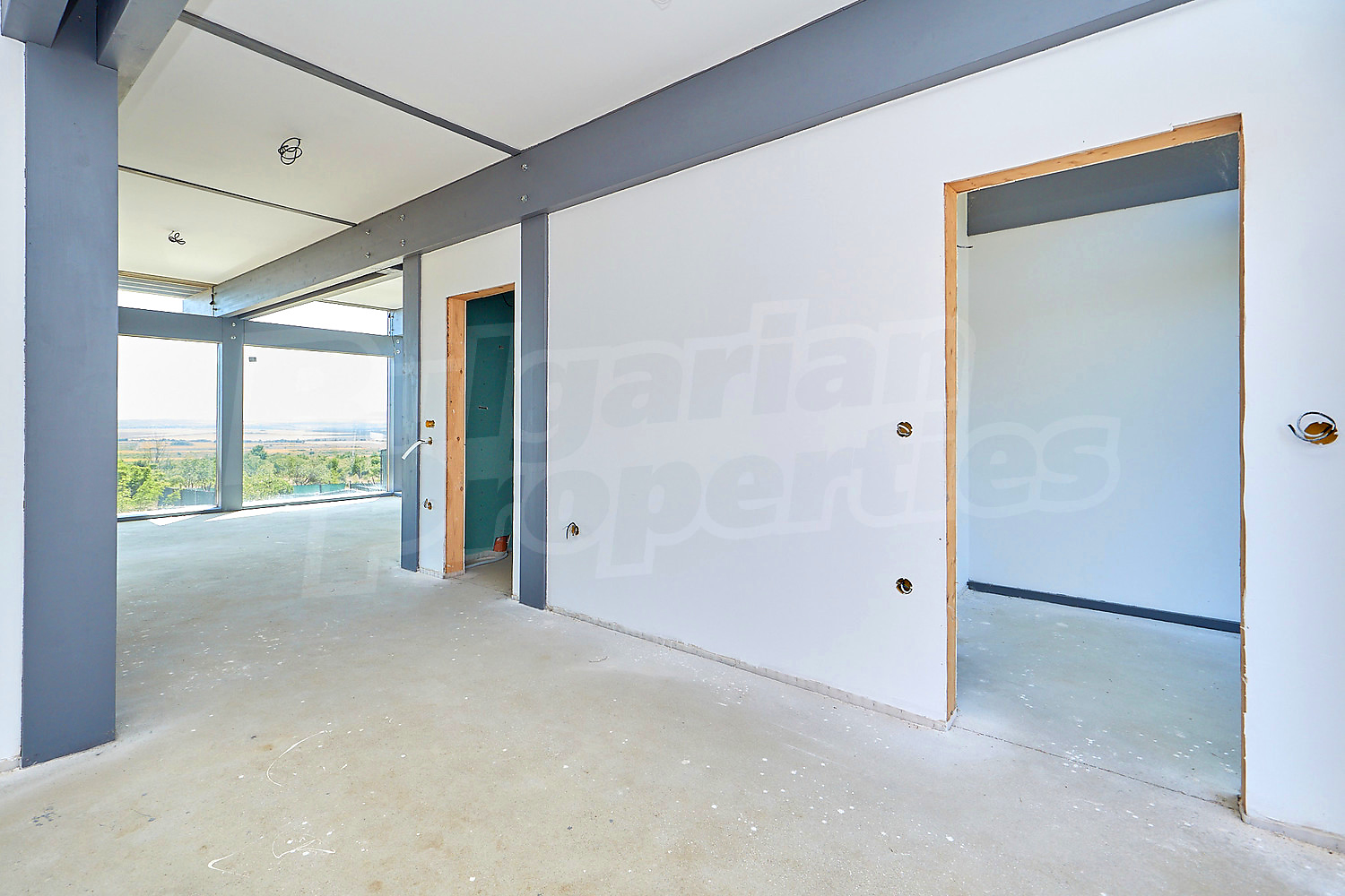 Gallery Picture 4