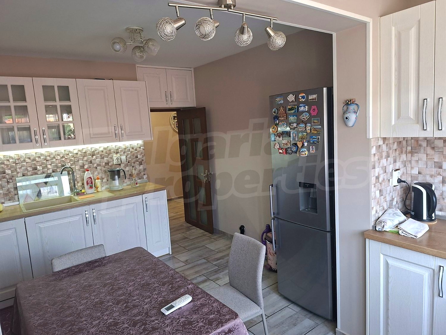 Gallery Picture 2