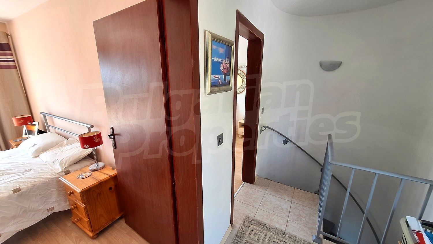 Gallery Picture 30