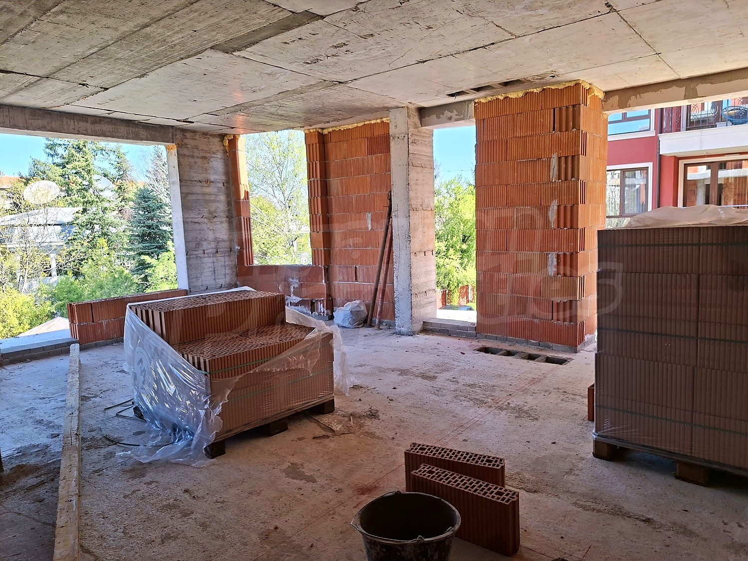 Gallery Picture 4