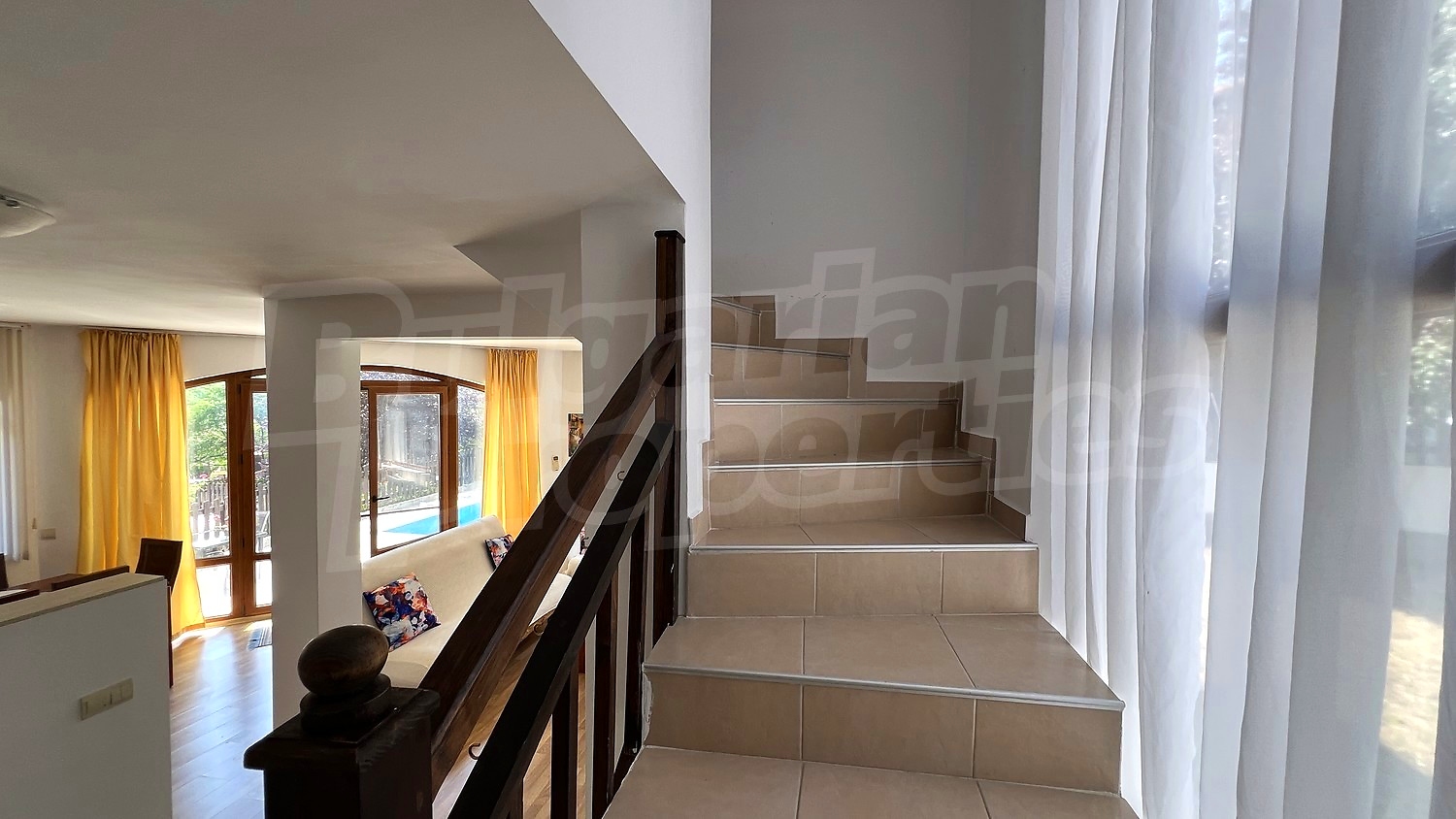 Gallery Picture 14