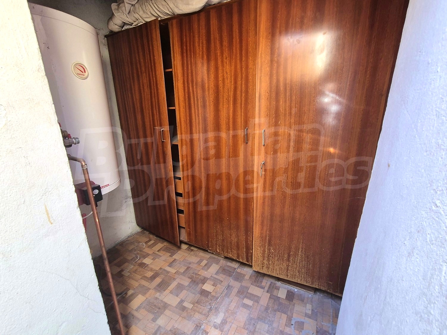 Gallery Picture 17