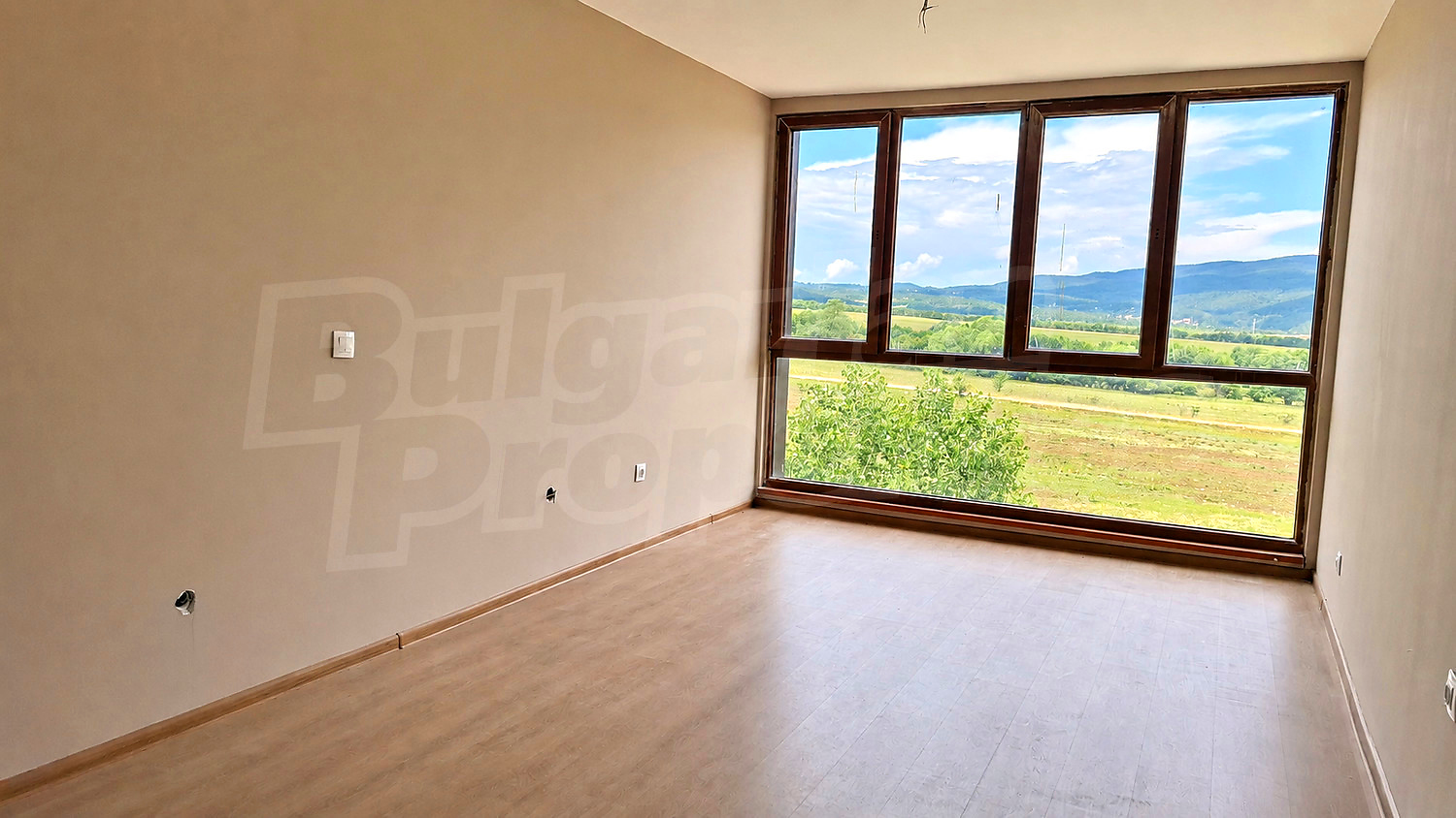 Gallery Picture 2