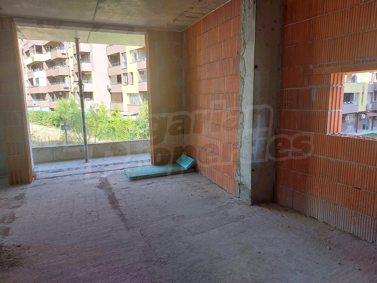 Gallery Picture 10