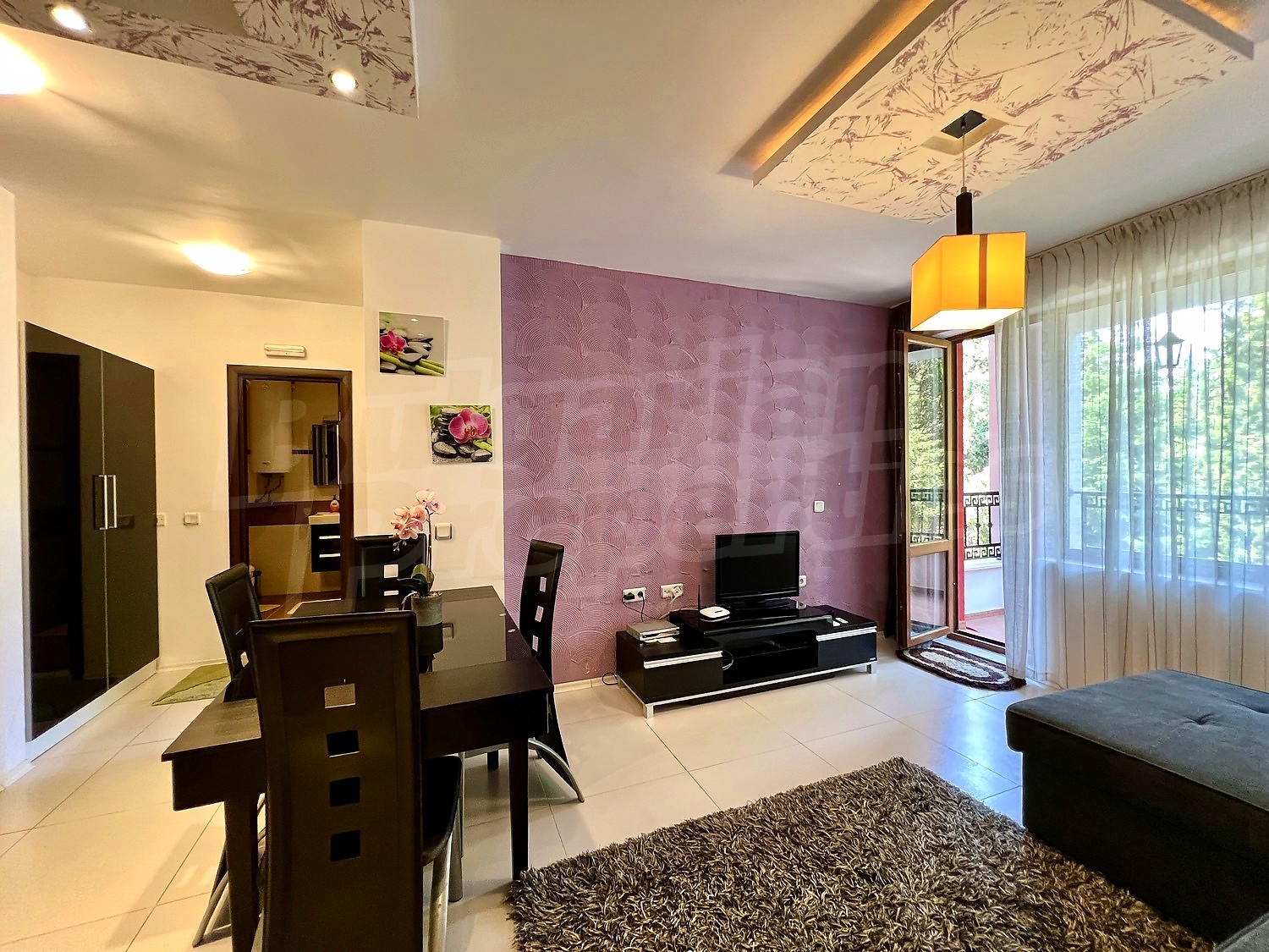 Gallery Picture 19