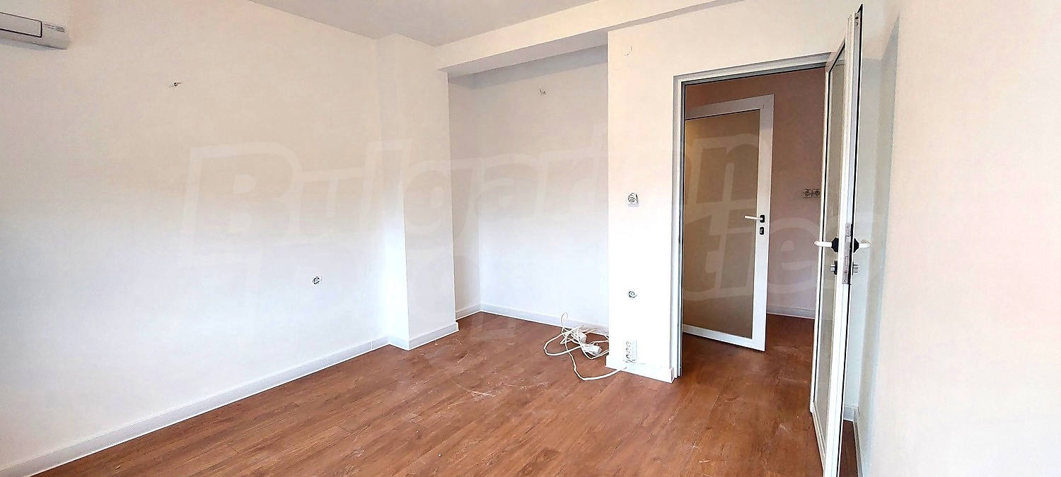 Gallery Picture 11