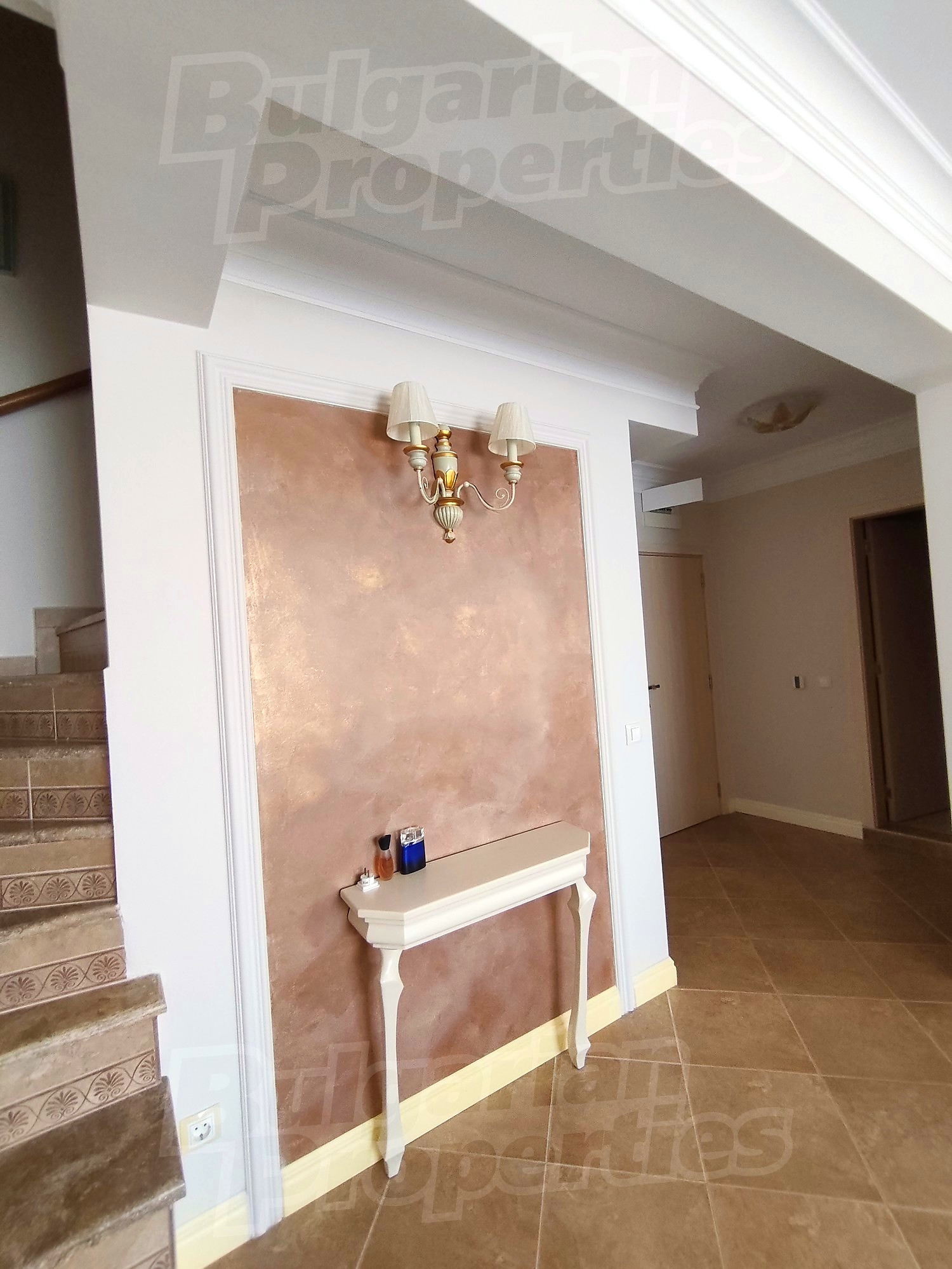 Gallery Picture 9