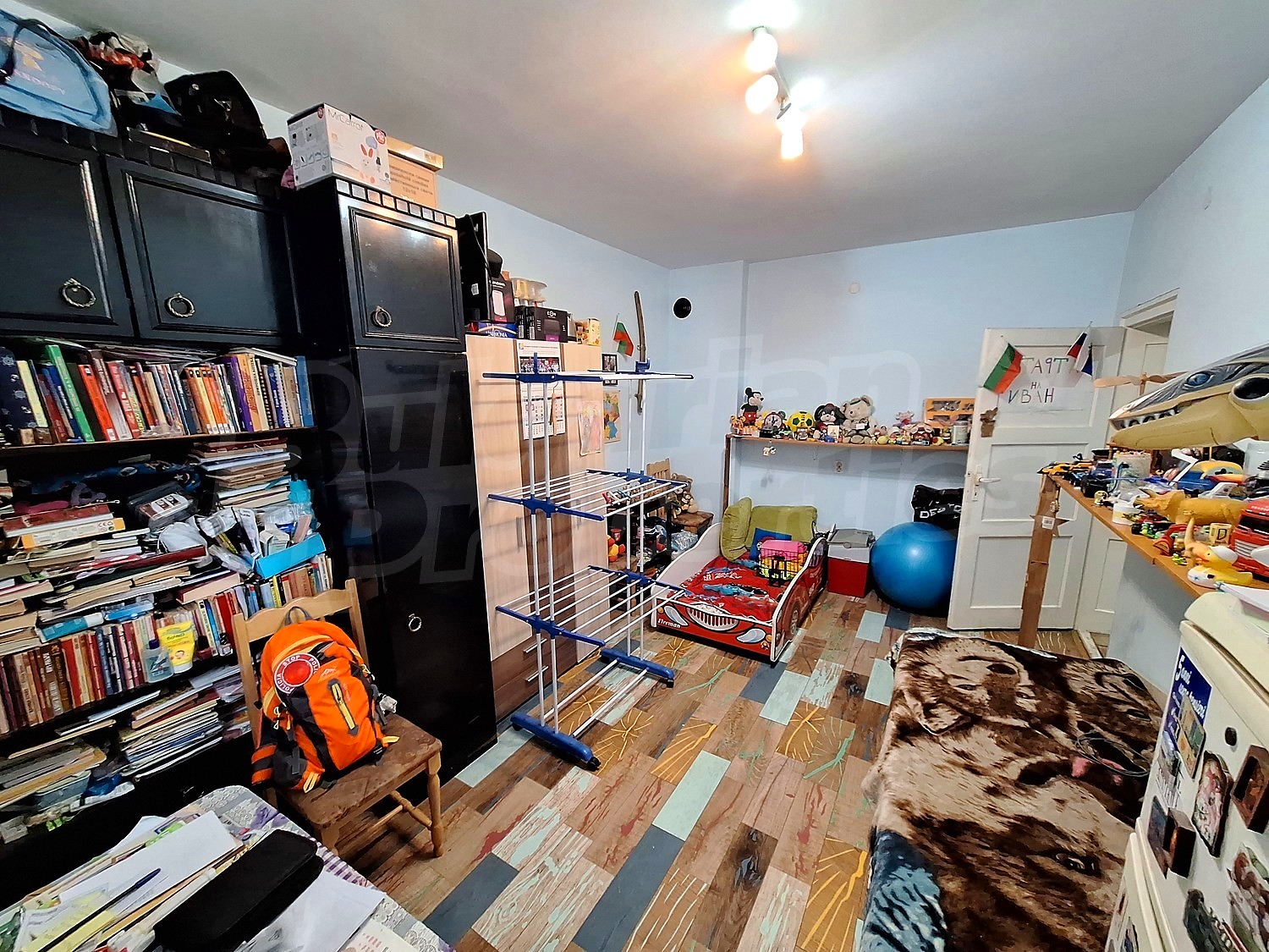 Gallery Picture 6