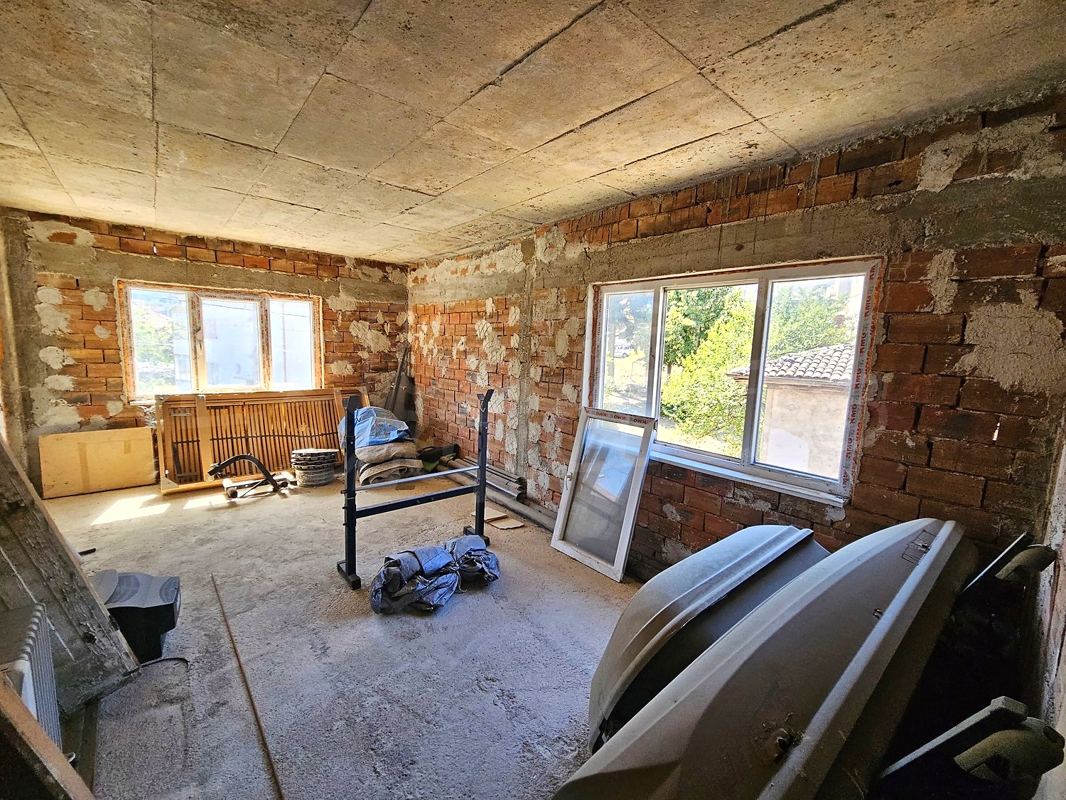Gallery Picture 43