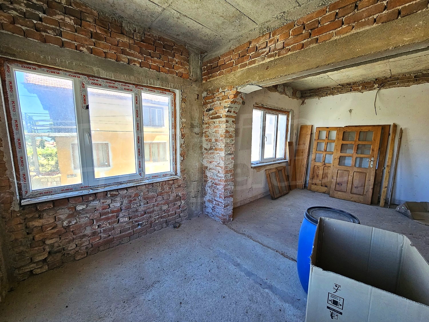 Gallery Picture 25