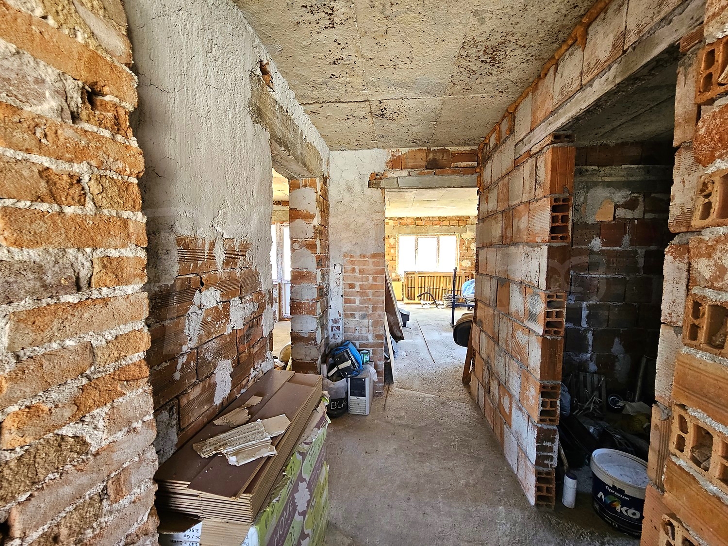 Gallery Picture 36