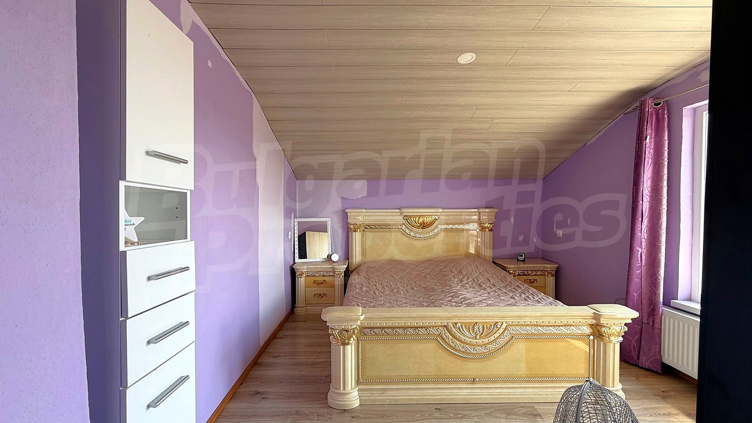 Gallery Picture 6