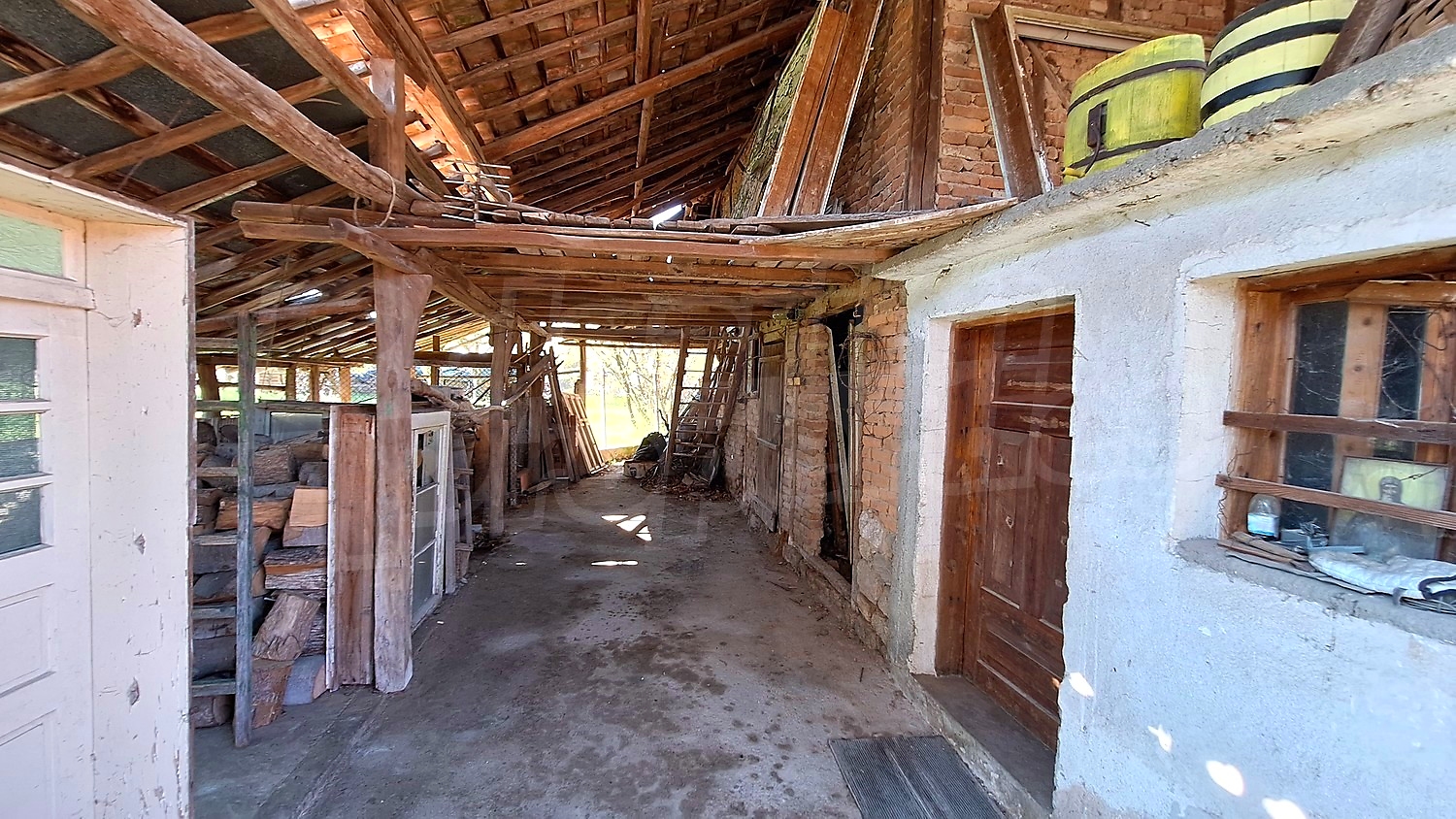 Gallery Picture 39