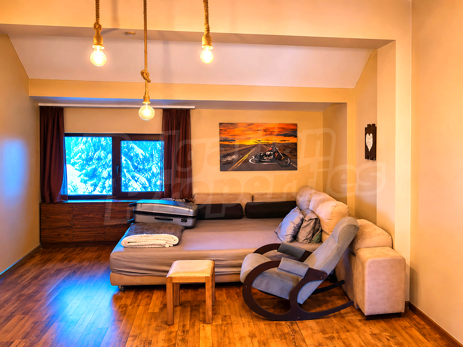 Gallery Picture 4