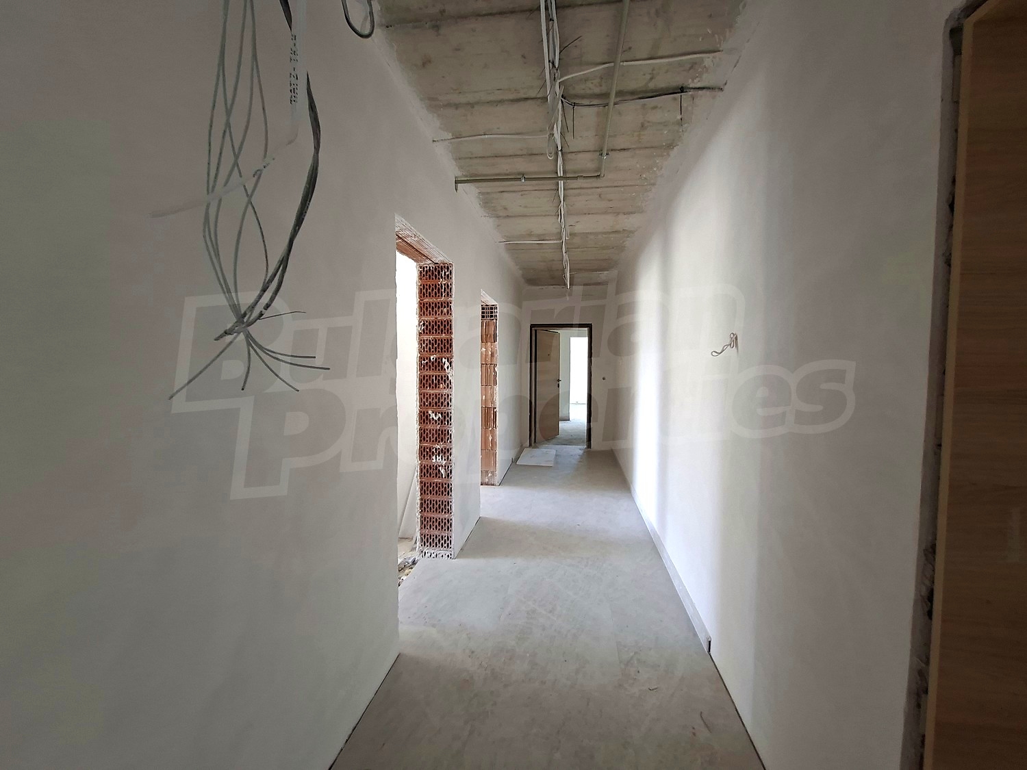 Gallery Picture 9