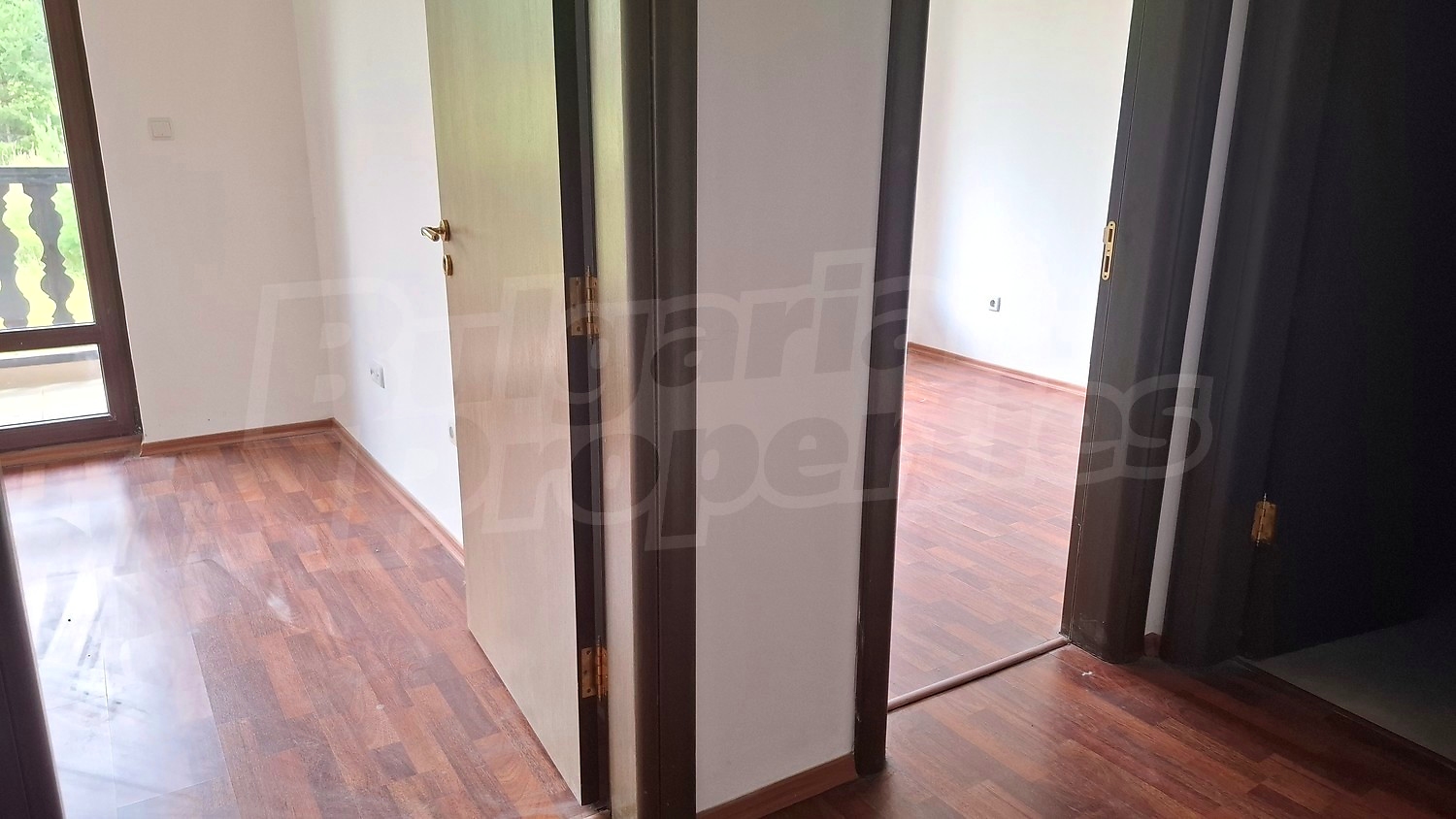 Gallery Picture 10