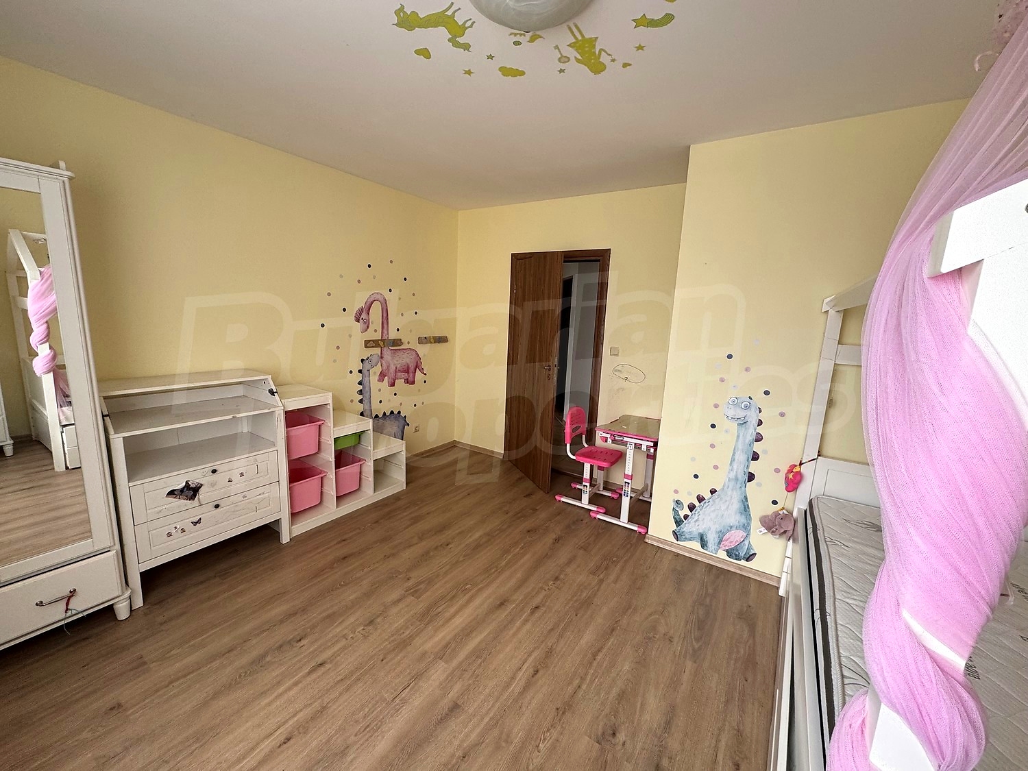 Gallery Picture 18