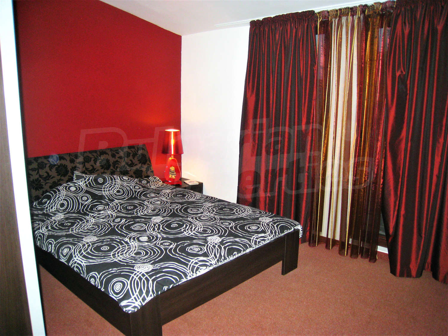 Gallery Picture 4