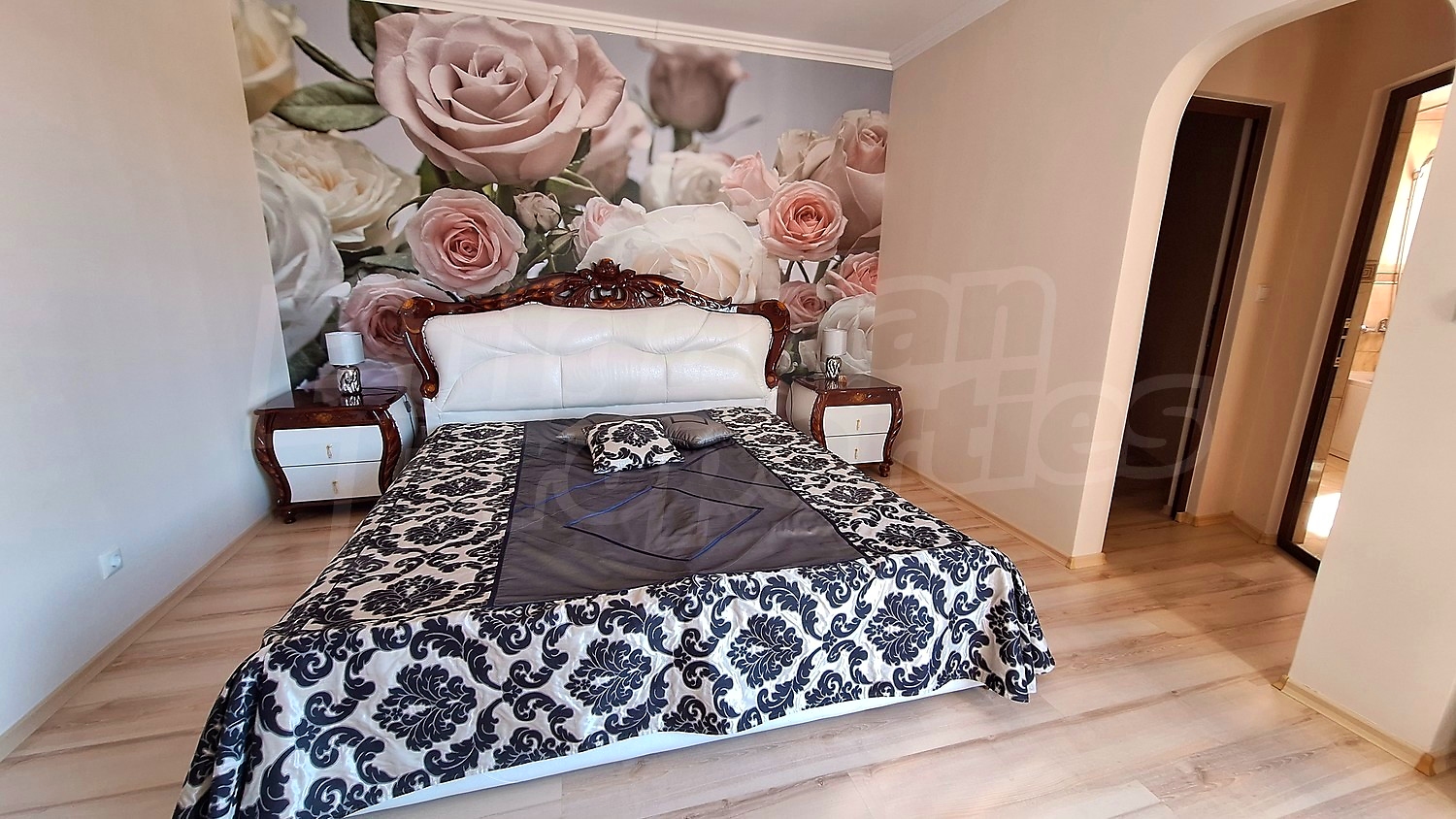 Gallery Picture 22