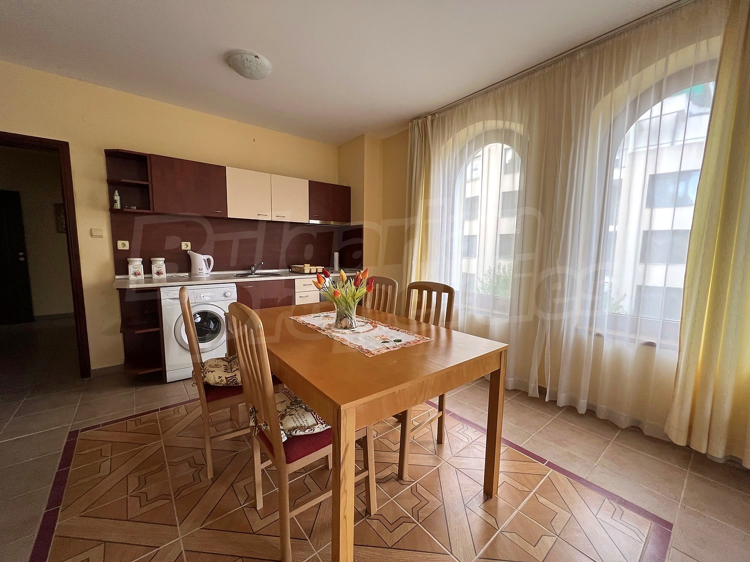 Gallery Picture 28