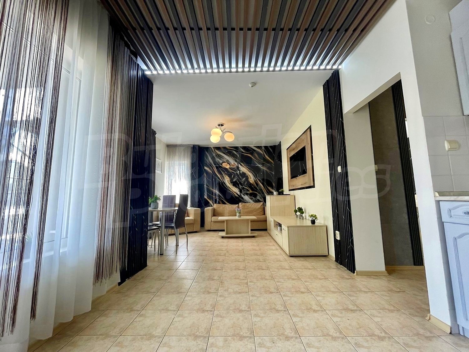 Gallery Picture 14
