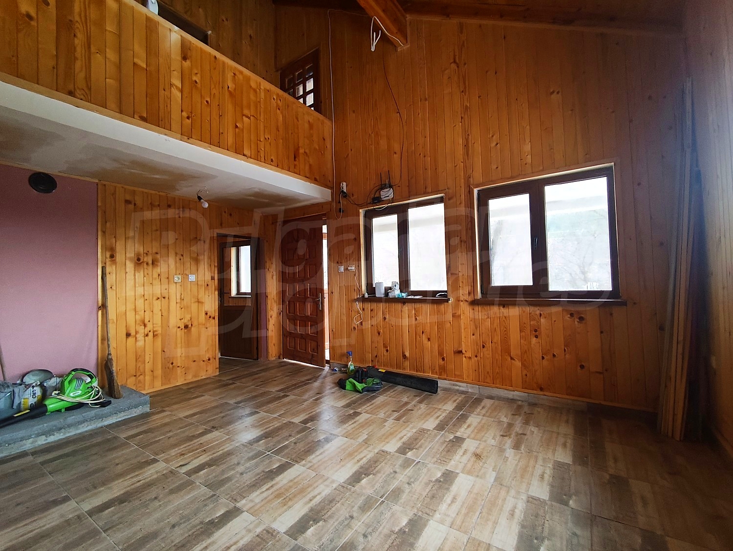 Gallery Picture 2