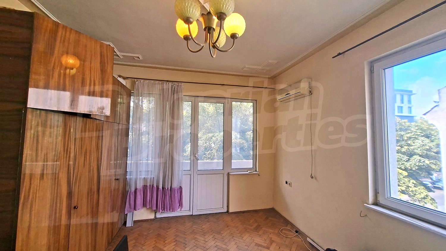 Gallery Picture 5