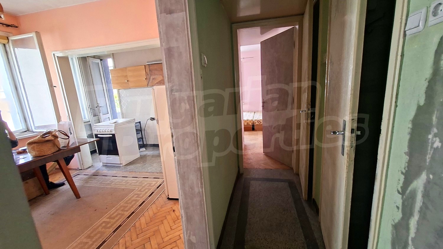 Gallery Picture 6